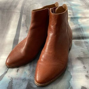 Lucky Brand ladies leather ankle boots.